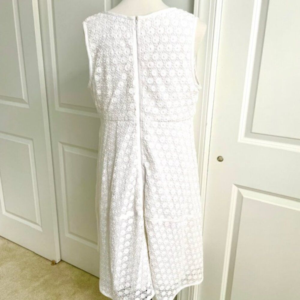 A Pea in the Pod Maternity White Eyelet Lace Dress Size Large - Picture 3 of 6